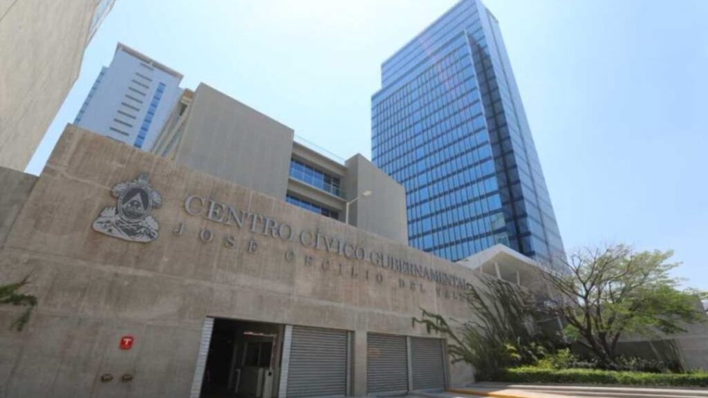 Gobierno da asueto por fiestas patrias