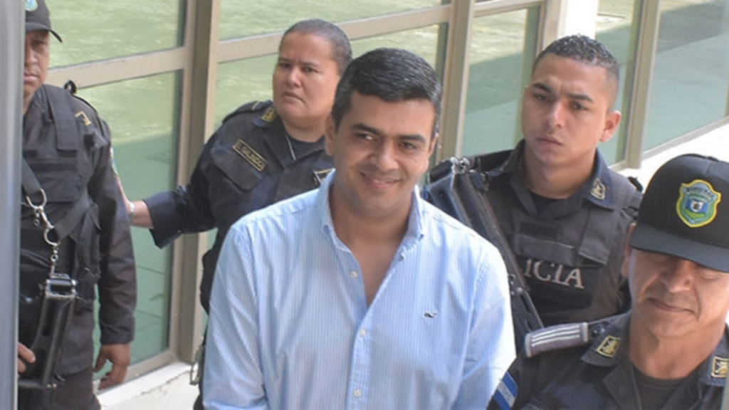 Arnaldo Urbina rechaza responsabilidad por actos de sus hermanos en audiencia en EE. UU.