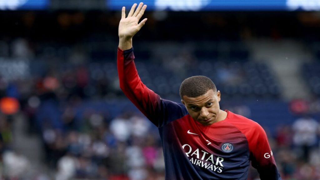 El PSG recurre decisión de la liga francesa de dar la razón a Mbappé