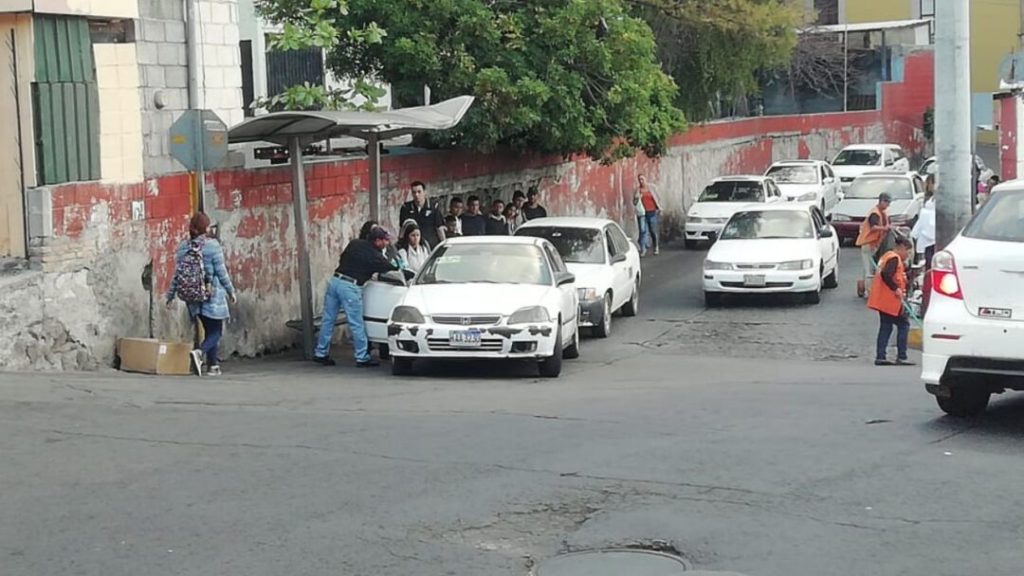 Punto de taxis Kennedy-UNAH reabre tras suspensión por extorsión