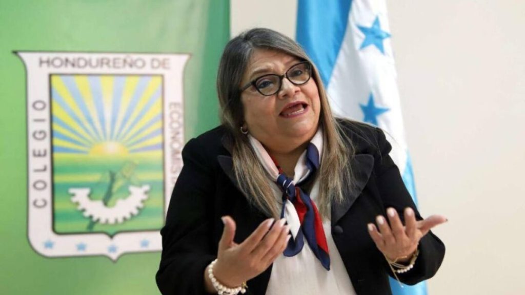 Fuga de capital afecta inversión extranjera en Honduras, según economistas (VIDEO)