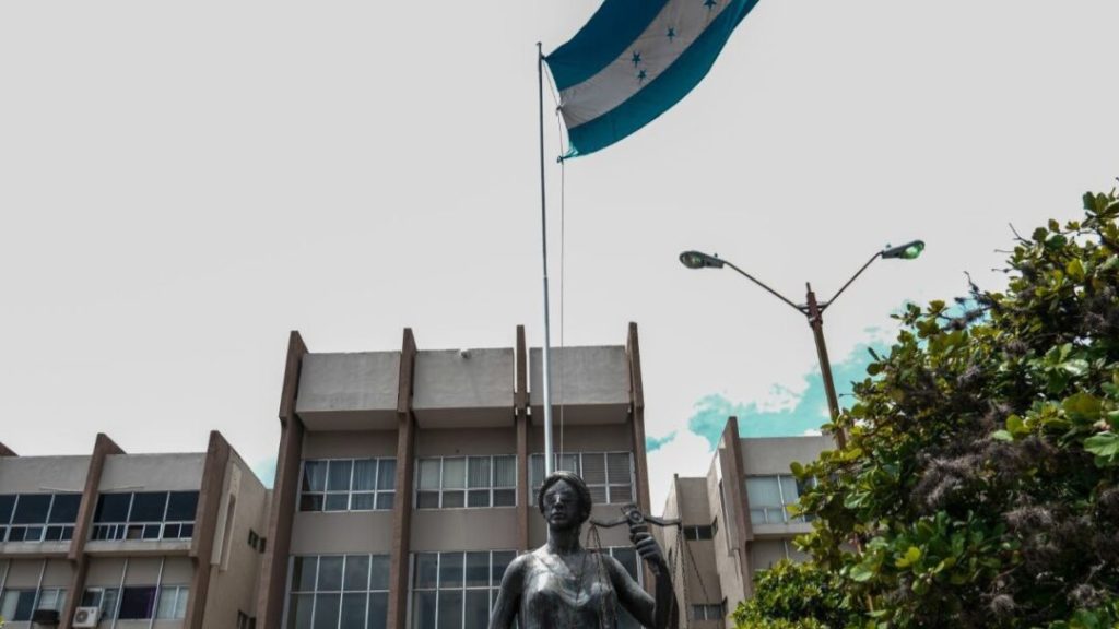 Presidenta Castro aplaude decisión de la CSJ sobre amnistía