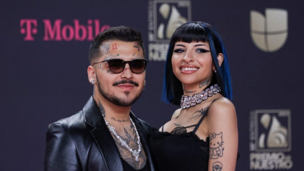 Destrozan a Christian Nodal en concierto de Cazzu | VIDEO