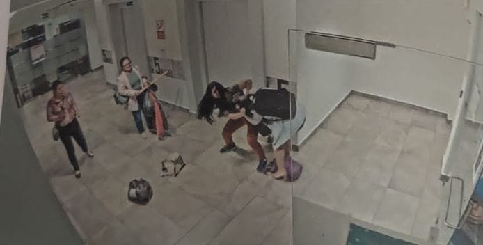 Empleadas de la ENEE se van a los golpes; sindicato pide despidos de agresoras