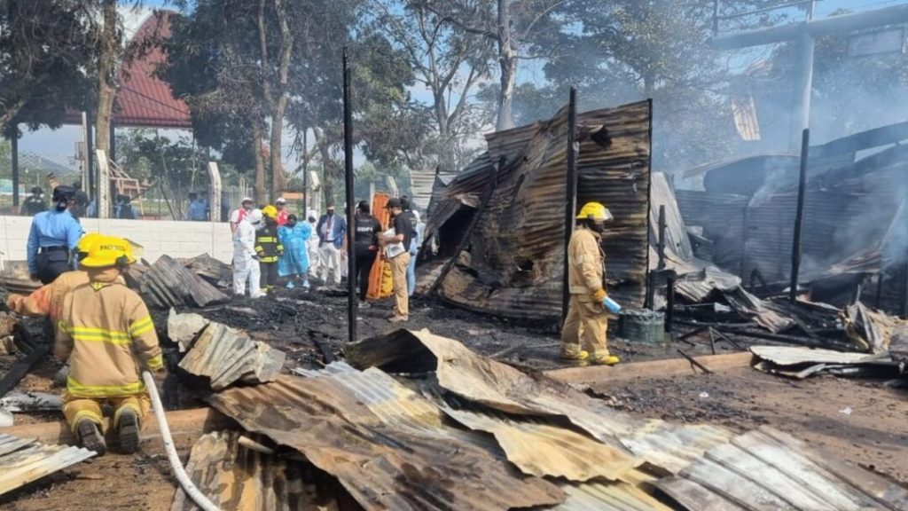Tragedia en Catacamas: Una mujer muere en incendio de cohetería