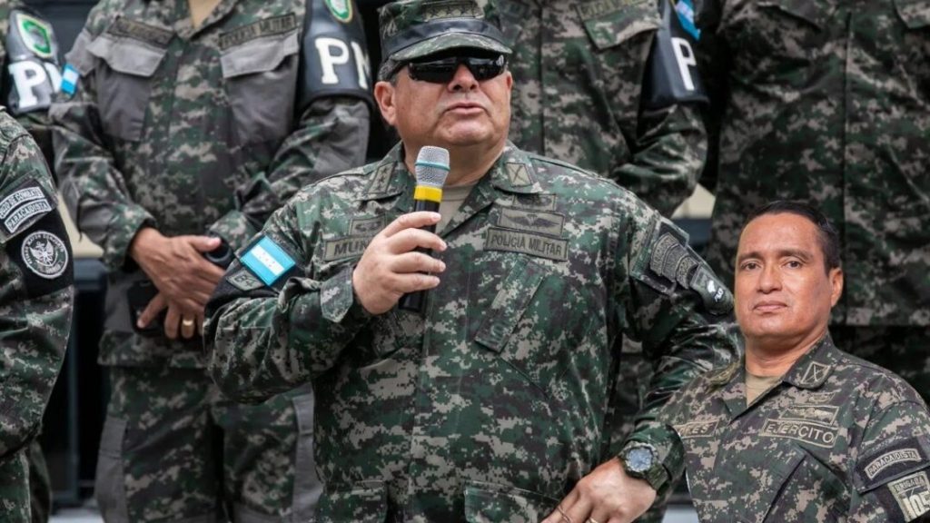 Ramiro Muñoz separado de la PMOP; asume el coronel Melvin Flores