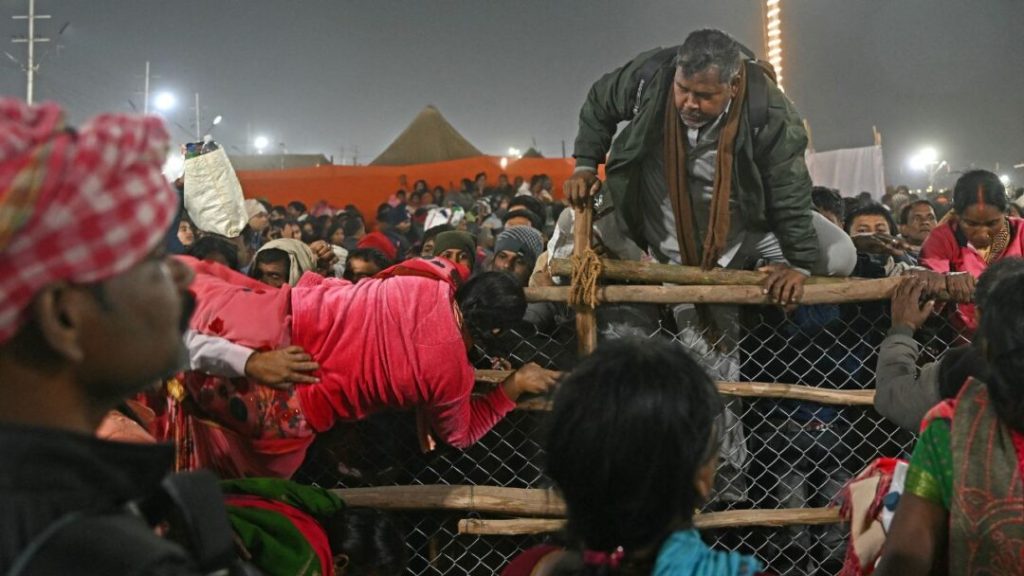 Sube a 30 muertos el balance de estampida en India