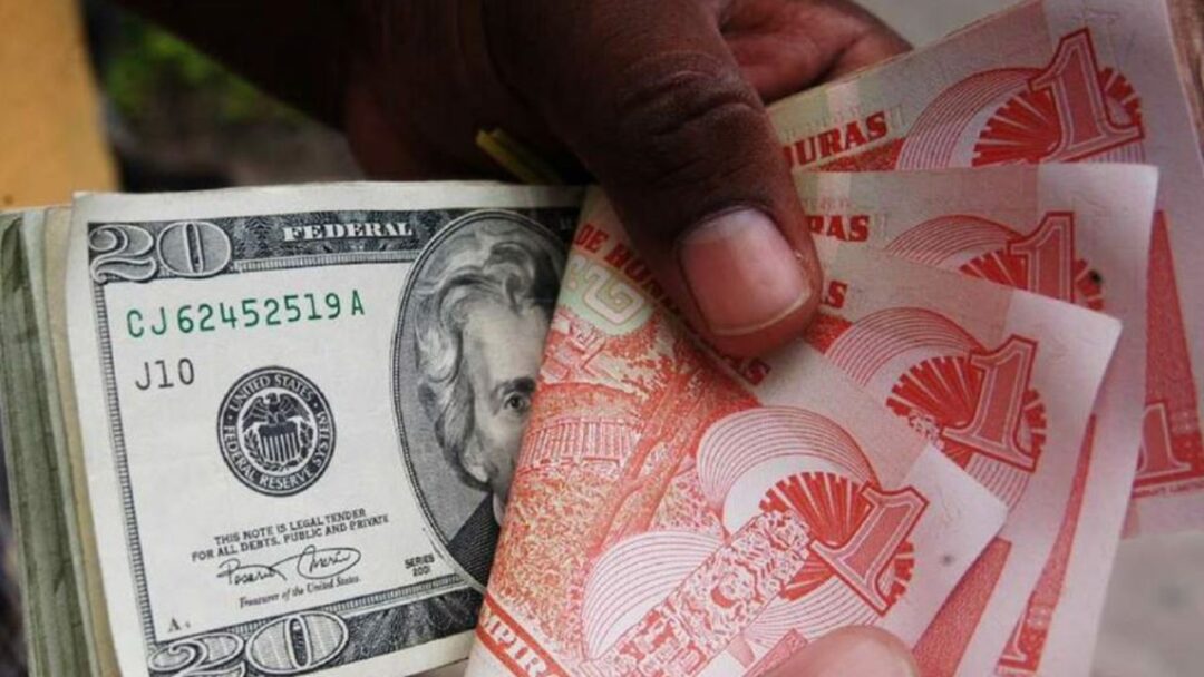 Devaluación del lempira se acelera