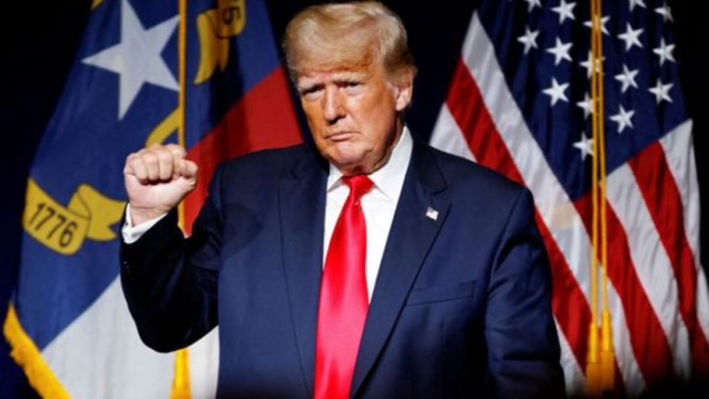 Trump firma una orden para prohibir a mujeres transgénero competir en deportes femeninos