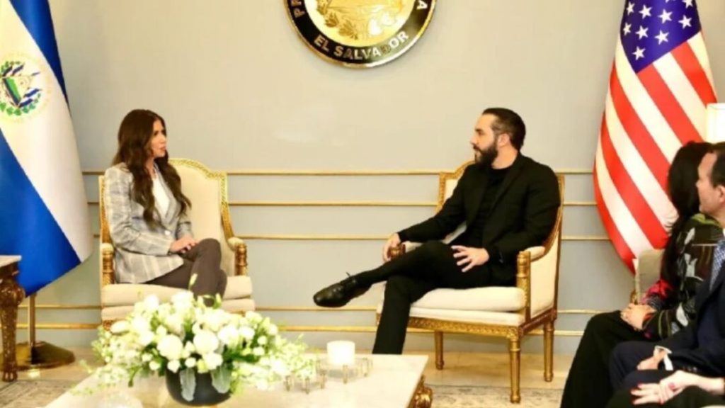 “Quiero agradecer a El Salvador y su presidente”, expresó Kristi Noem durante su visita oficial