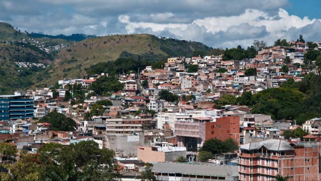 Clima seco con lluvias aisladas en todo el país
