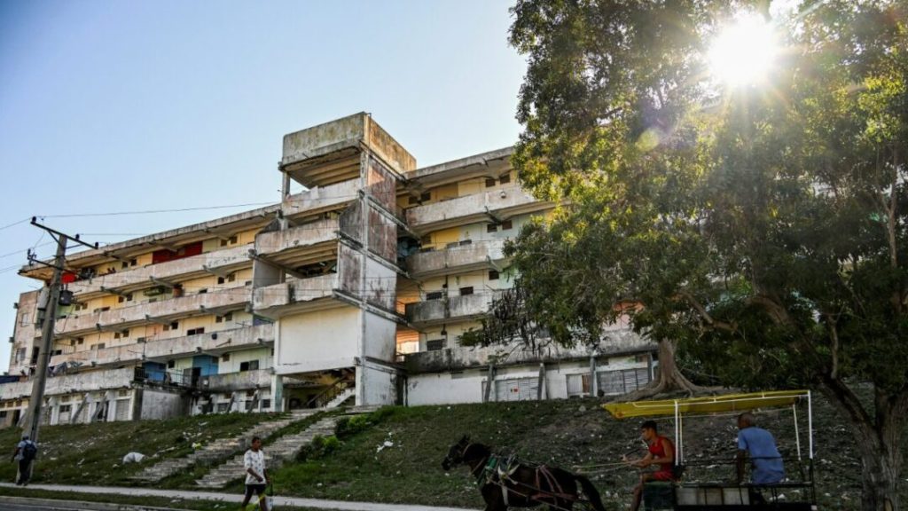 Cuba apuesta a la energía solar para intentar salir de la crisis energética