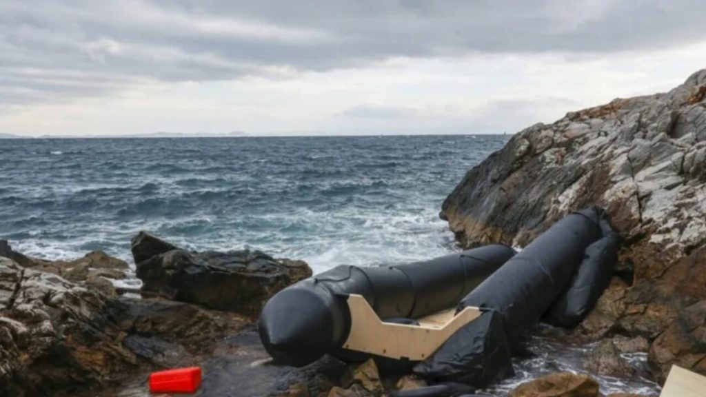 Al menos siete muertos en el naufragio de un barco de migrantes en Grecia