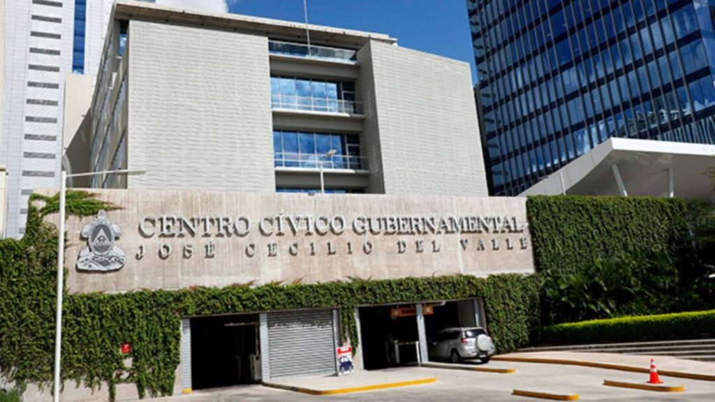 Empleados públicos recibieron ajuste de L4,800 lempiras en tres años, según ANEEAH