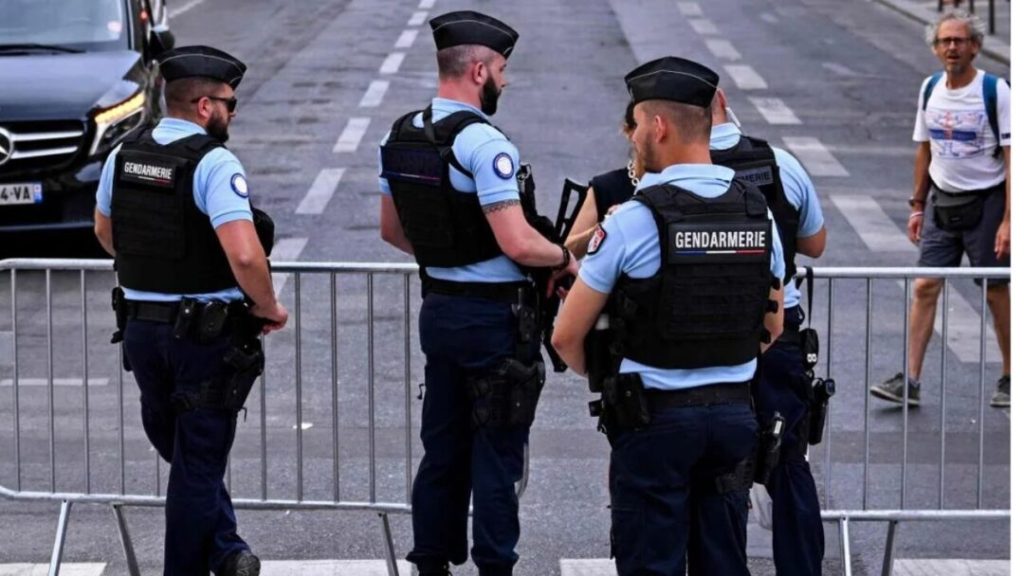 Ataque con cuchillo en escuela secundaria en Francia deja un muerto y tres heridos