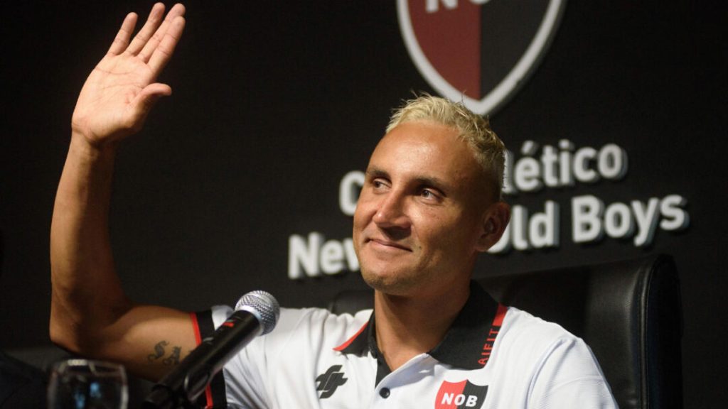 Keylor Navas: “Barça contactó conmigo y lo ví como halago; si fuera el Madrid voy nadando”