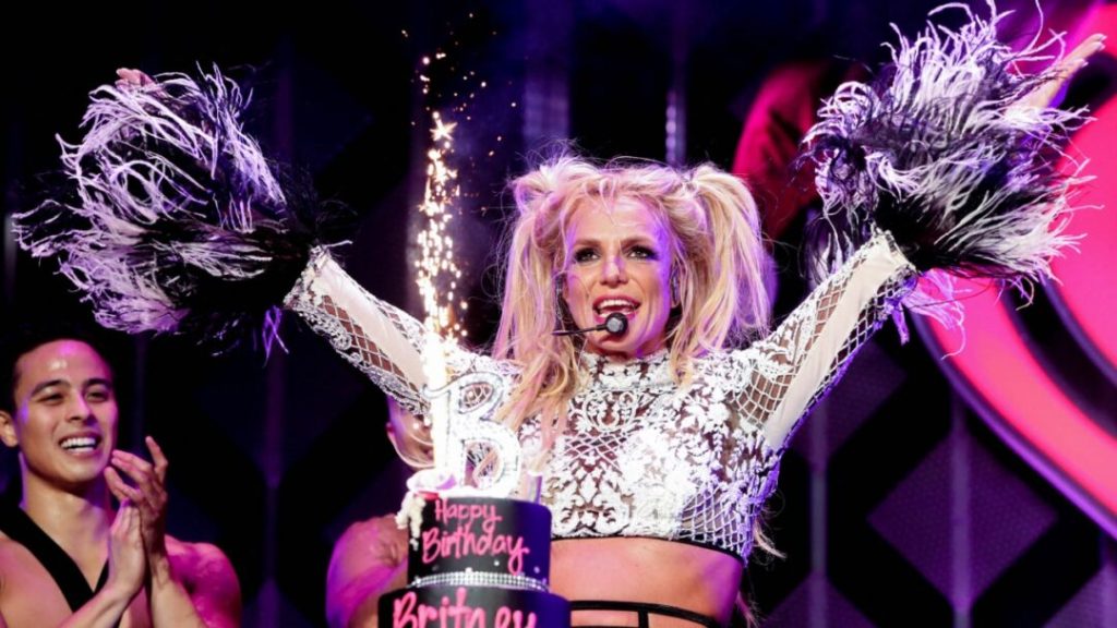 Britney Spears baila y se muestra feliz en bar de Baja California Sur