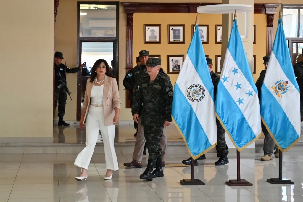 OPINIÓN | Xiomara, Rixi y el silencio militar