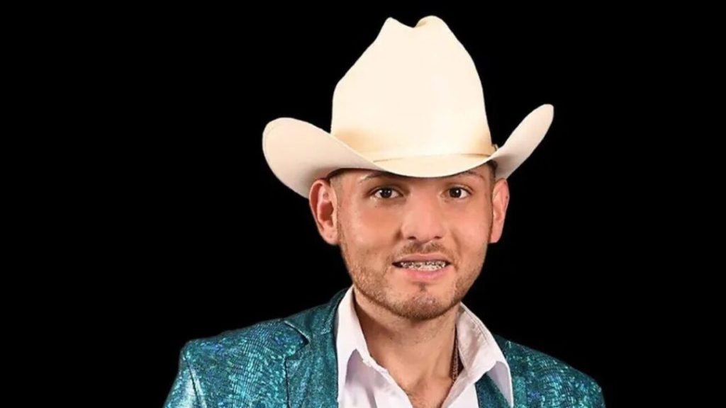 Encuentran cuerpo de cantante mexicano desaparecido en una fosa común