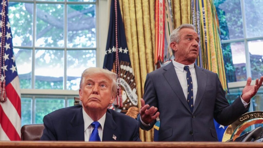 Un juez obliga a Trump a admitir a 12.000 refugiados en EE.UU.