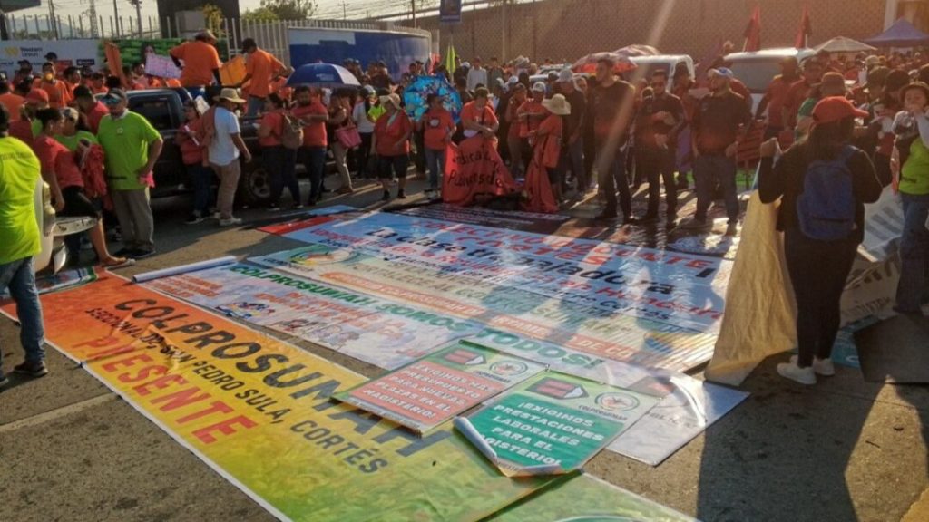 Calles bloqueadas en Tegucigalpa y SPS por marchas del Día del Trabajador