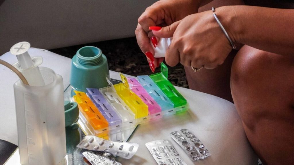 El calvario para conseguir medicamentos en una Cuba en crisis
