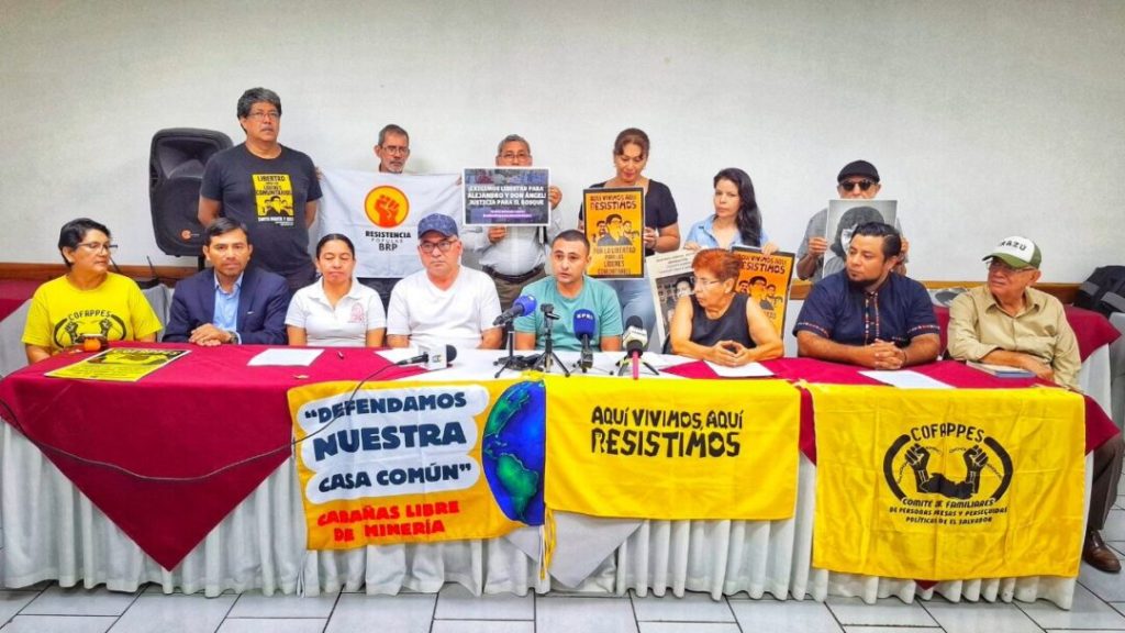 Ambientalistas de El Salvador enfrentan nuevo juicio por asesinato ocurrido durante la guerra civil de 1989