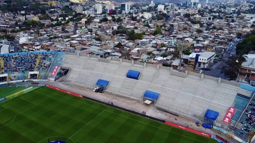 “Planchón” de Condepor retrasa instalación de butacas en el estadio José de la Paz Herrera