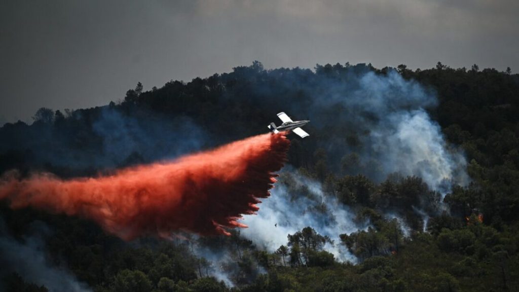 Incendio en Francia obliga a confinarse a habitantes de Marsella