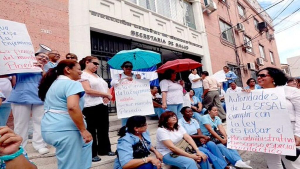 Colegio de Enfermeras anuncia medidas de presión tras fracasar diálogo con autoridades de Salud