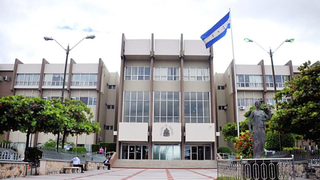 Ingresan dos nuevas solicitudes de extradición; pleno de la CSJ en reunión