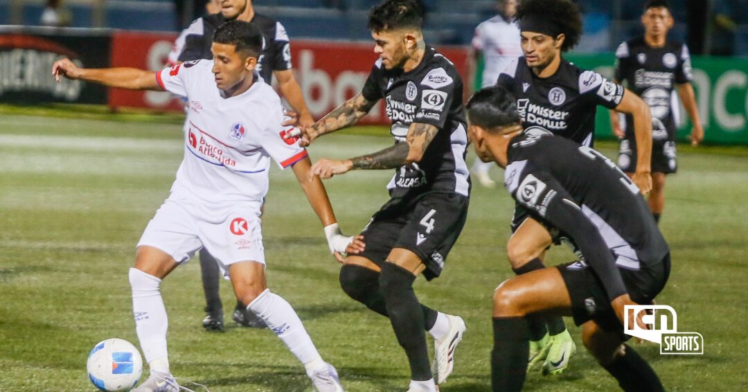 Olimpia se impone 3-1 al Hércules y afianza su liderazgo en la Copa Centroamericana