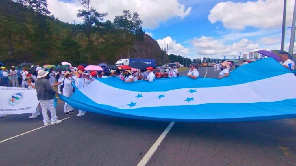 Paro nacional de labores de la ANEEAH en el país cumple 17 días; la SESAL convoca a reunión