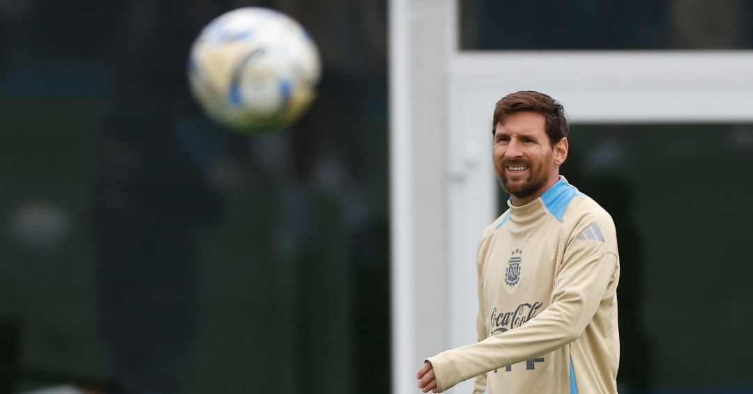 Lionel Scaloni pide a los argentinos que disfruten a Messi hasta el último partido