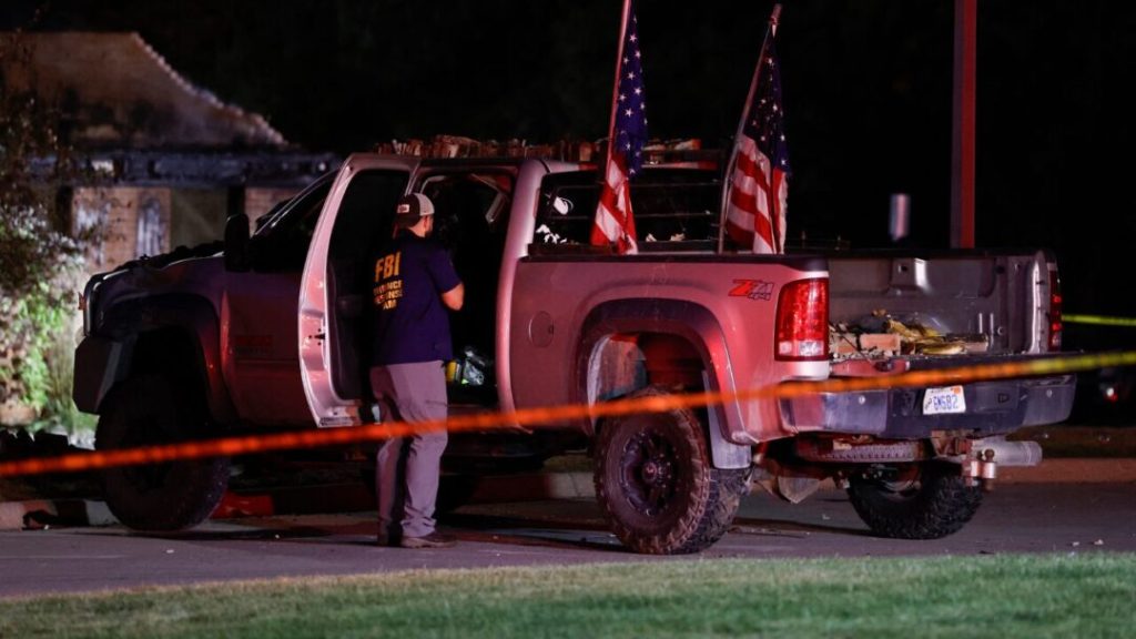 Tiroteo e incendio en iglesia mormona en Estados Unidos deja al menos cuatro muertos