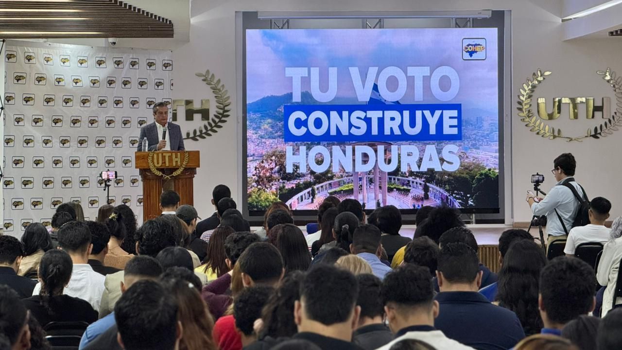 COHEP y estudiantes dialogan sobre democracia