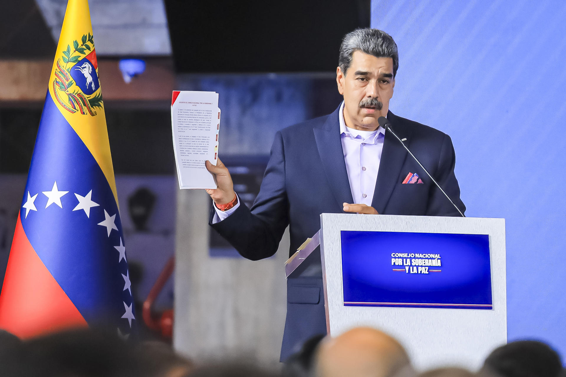 Venezuela activa plan de defensa ante “amenaza” de EEUU