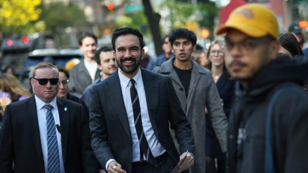 Casi un millón de neoyorquinos podrían abandonar la ciudad si gana el socialista Zohran Mamdani, según encuesta