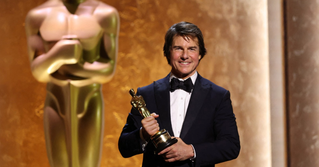 Tom Cruise recibe Óscar honorario por su trayectoria