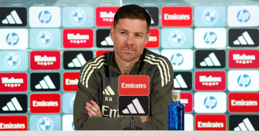 Xabi Alonso atiza a Laporta: “Mensajes populistas para su parroquia”