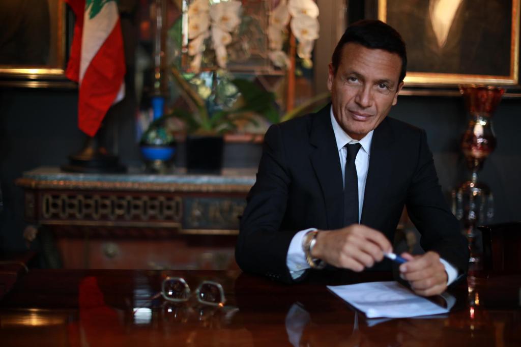 Juez de Miss Universo renuncia tras tildar de “farsa” la elección de las 30 finalistas