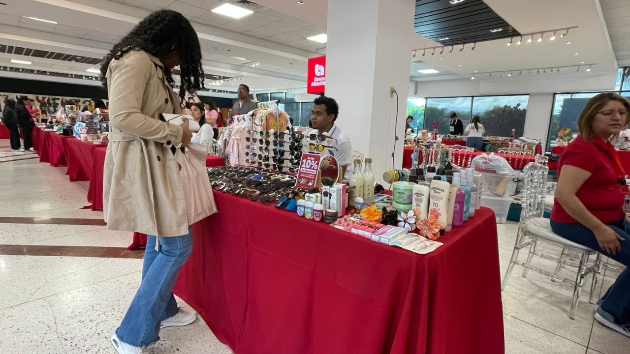 Banco Atlántida impulsa emprendedores hondureños con su Feria Navideña