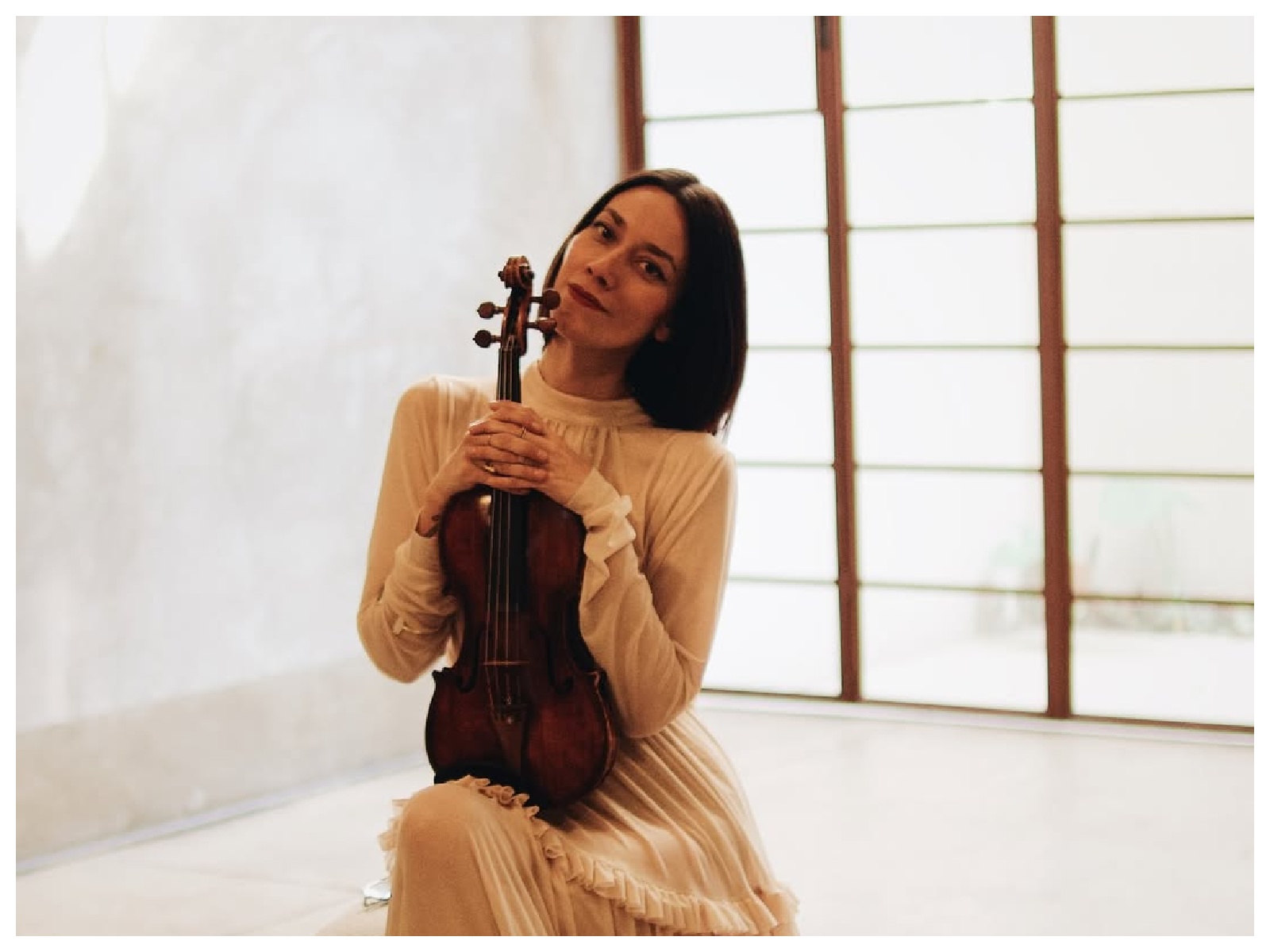 vinculan_a_nodal_con_su_violinista