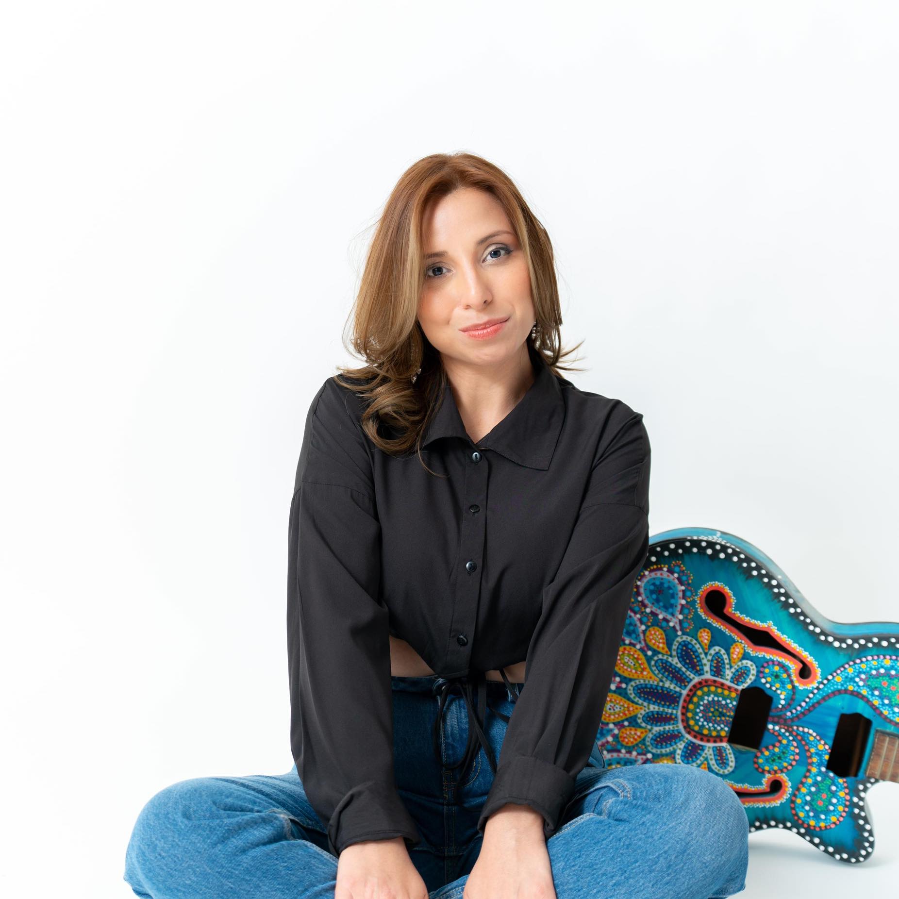 gaby_flores_canta_cancion_cadena_nacional