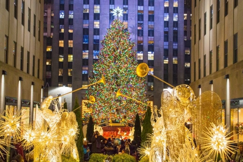 encienden_arbol_navideño_en_rockefeller_center_en_nueva_york